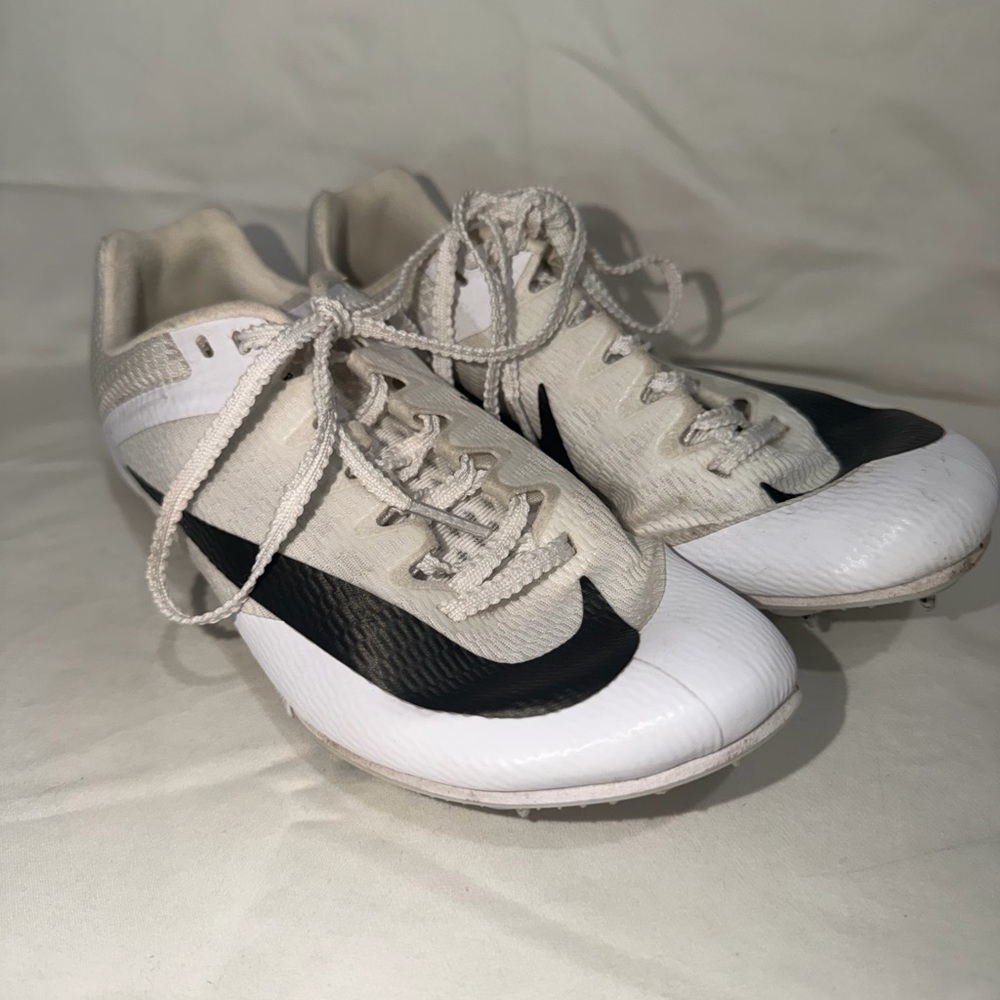 Nike Sprint Rival Sprint Kids White and Black Track Cleats - Size 4.5